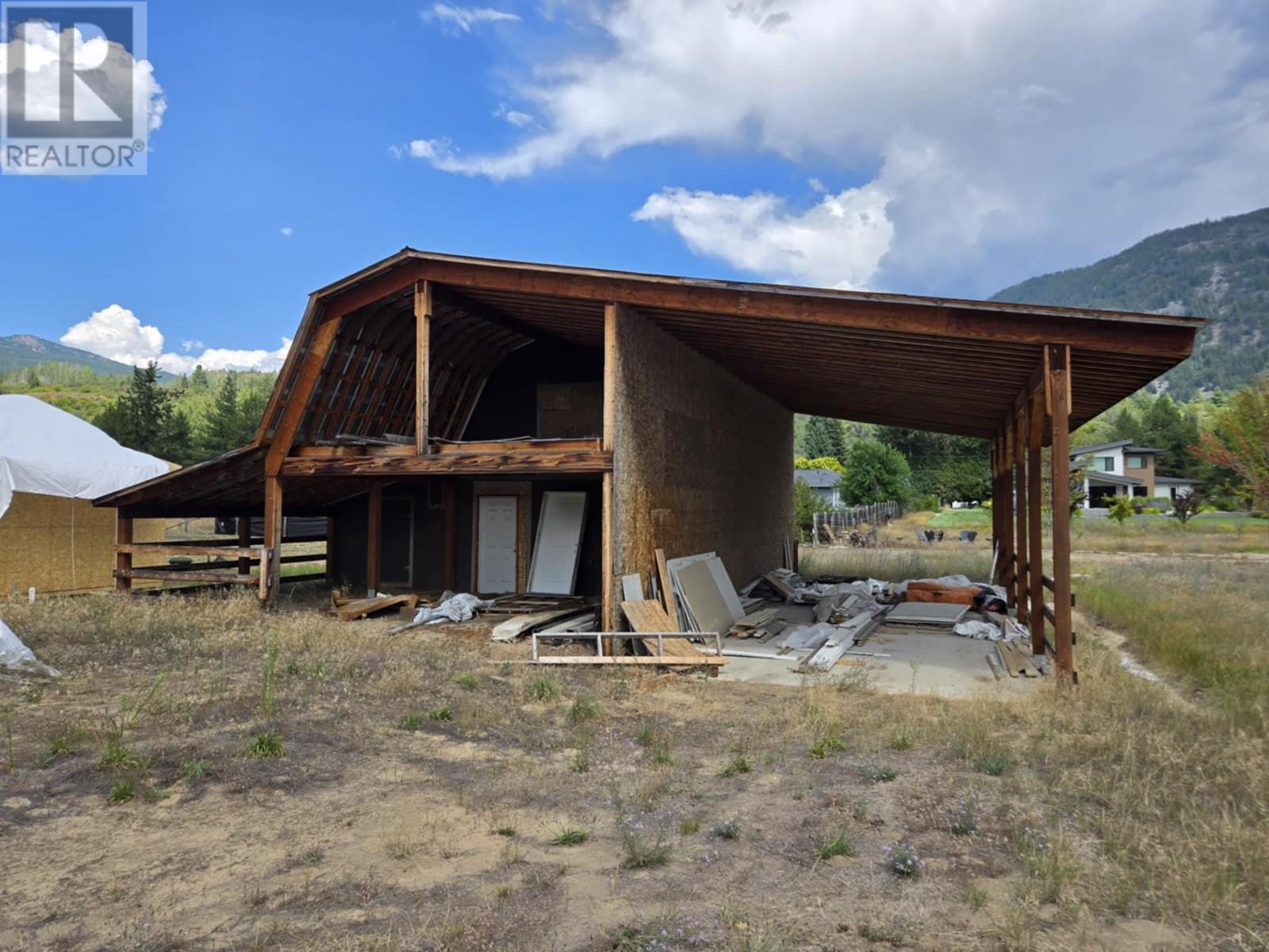 314 Elkview Trail, Castlegar, British Columbia  V1N 4L5 - Photo 9 - 10357812
