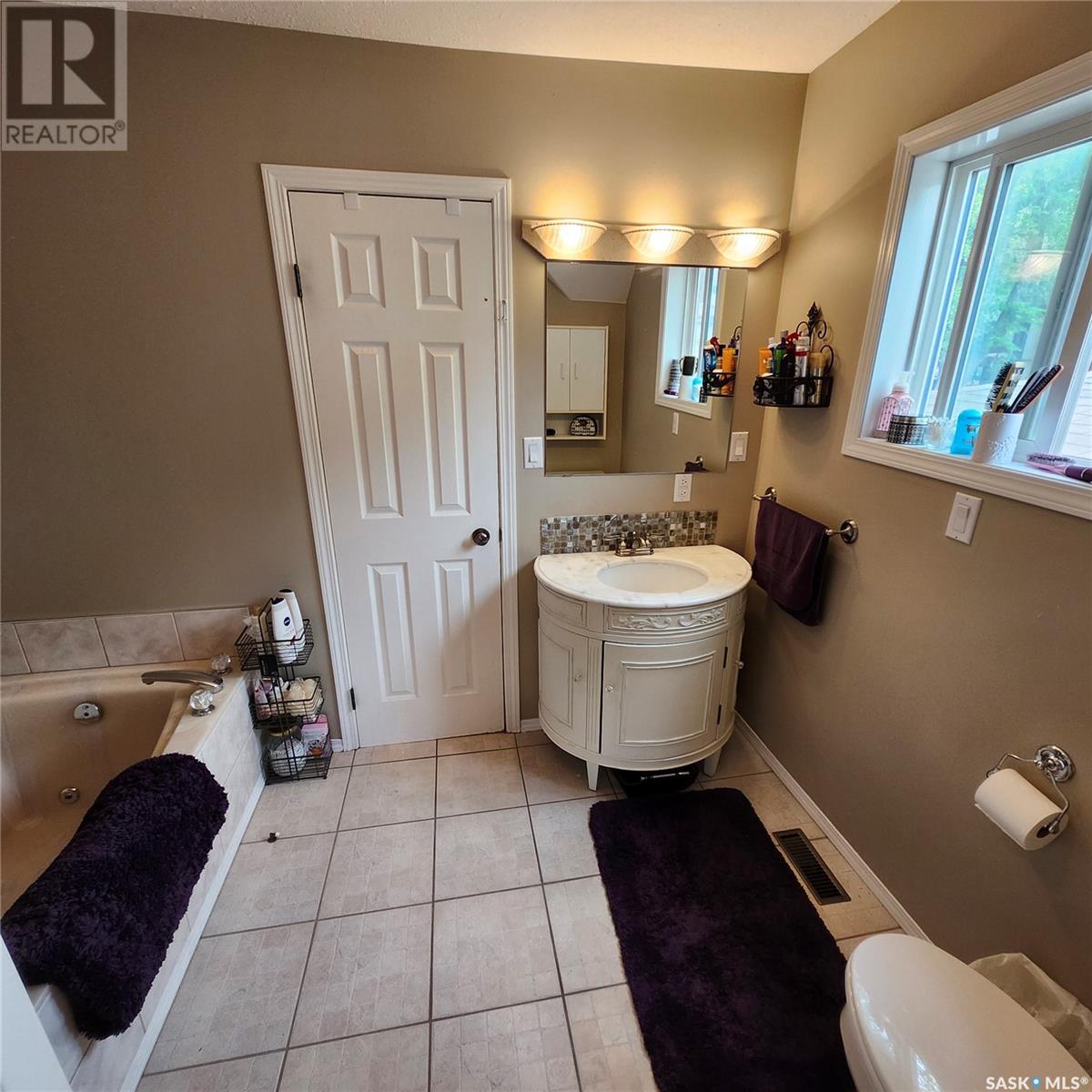 430 3rd Avenue N, Saskatoon, Saskatchewan  S7K 2J3 - Photo 22 - SK014217