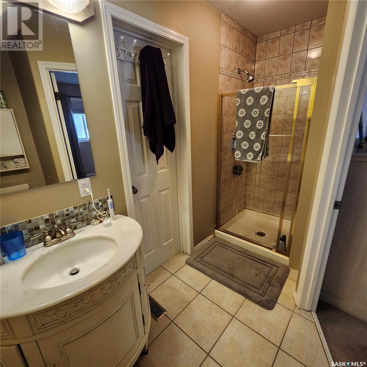 430 3rd Avenue N, Saskatoon, Saskatchewan  S7K 2J3 - Photo 25 - SK014217