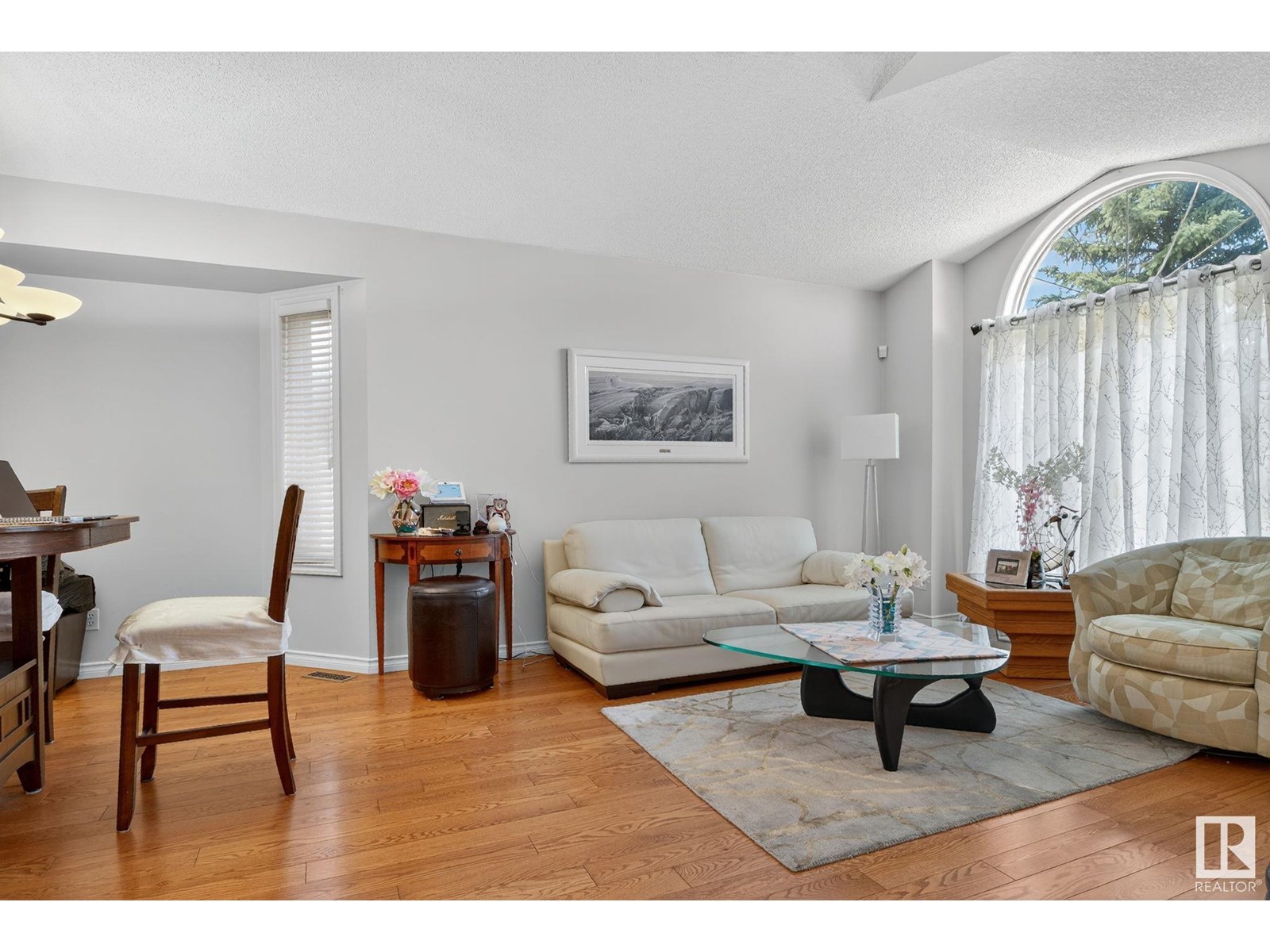 Property at 47 HUNTINGTON CR image 3