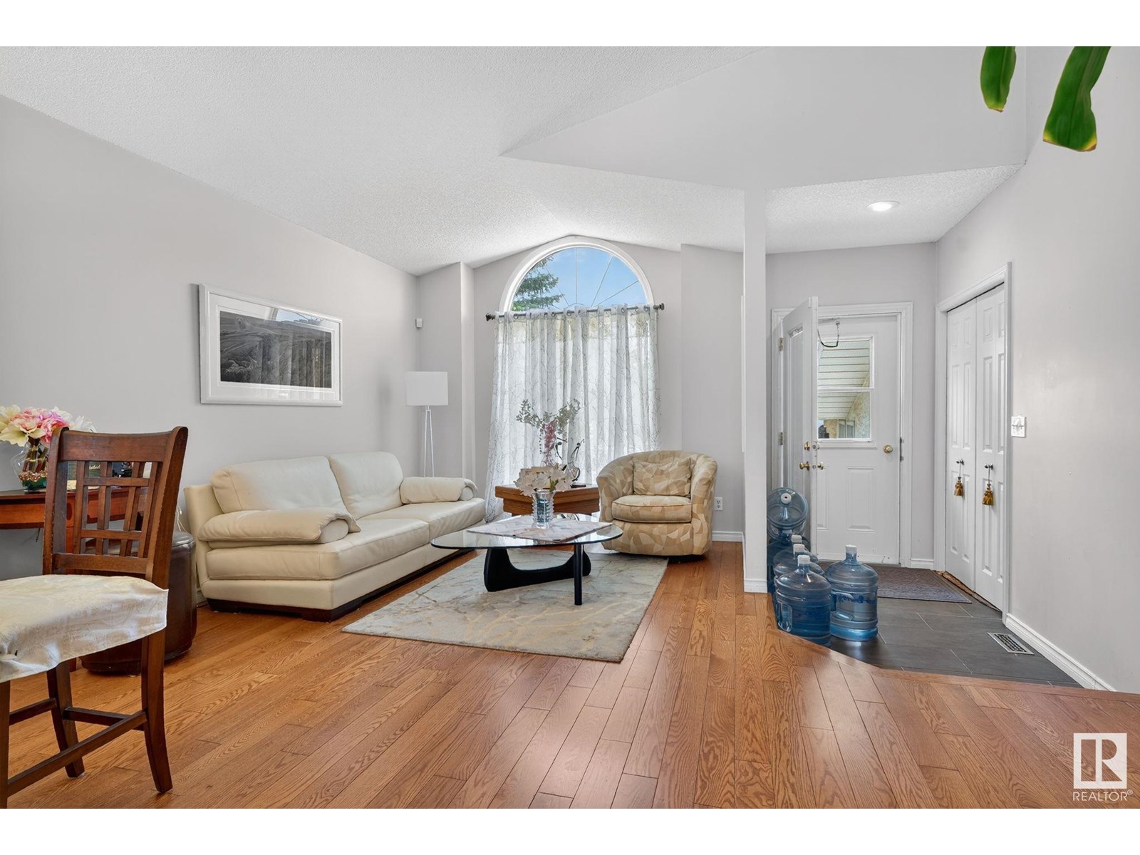 Property at 47 HUNTINGTON CR image 5
