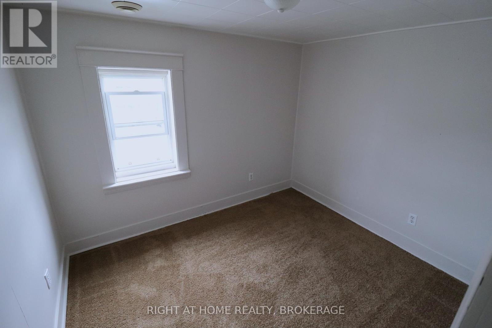36 Nickel Street, Port Colborne (East Village), Ontario  L3K 1B2 - Photo 15 - X12316262