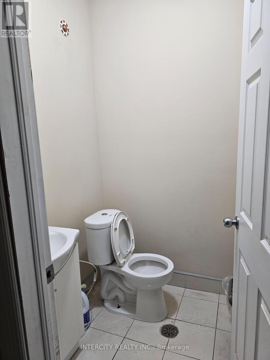 2 - 50 Cavan Street, Port Hope, Ontario  L1A 4B1 - Photo 2 - X12316254