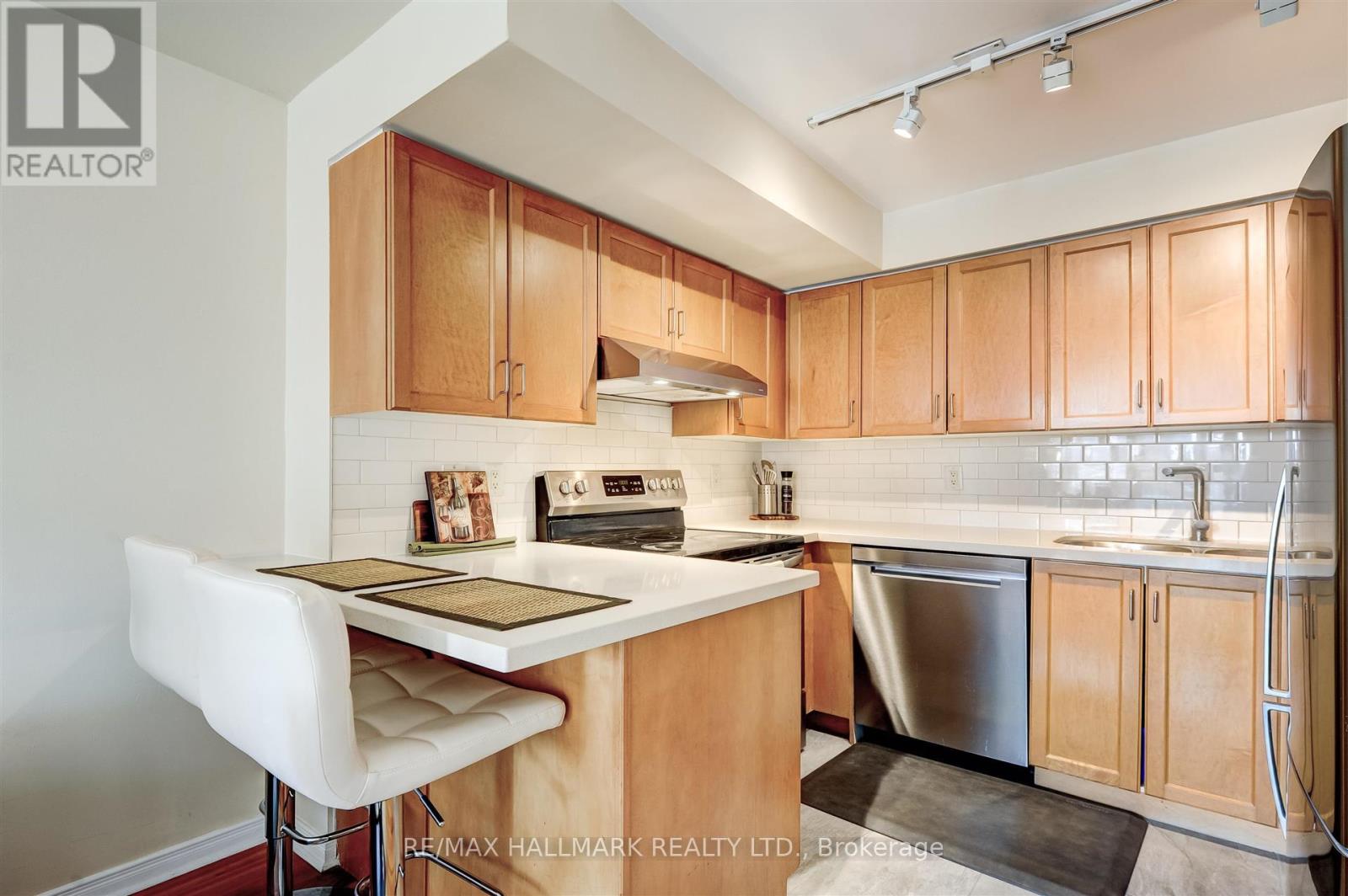 803 - 115 Richmond Street E, Toronto, Ontario  M5C 3H6 - Photo 17 - C12316263