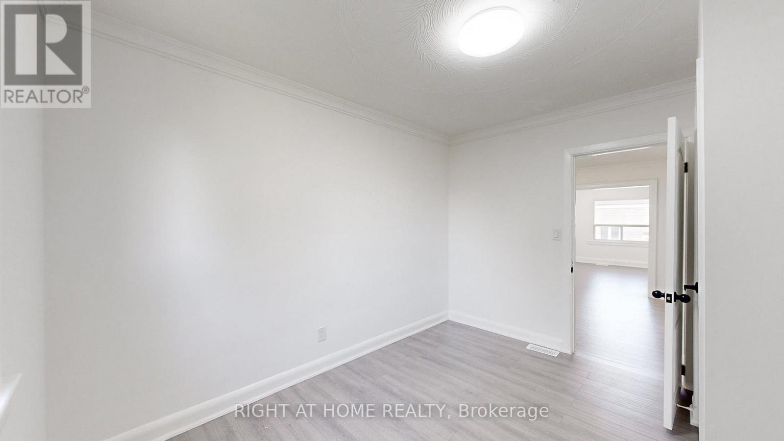 179 Celina Street, Oshawa, Ontario  L1H 4N3 - Photo 3 - E12316287