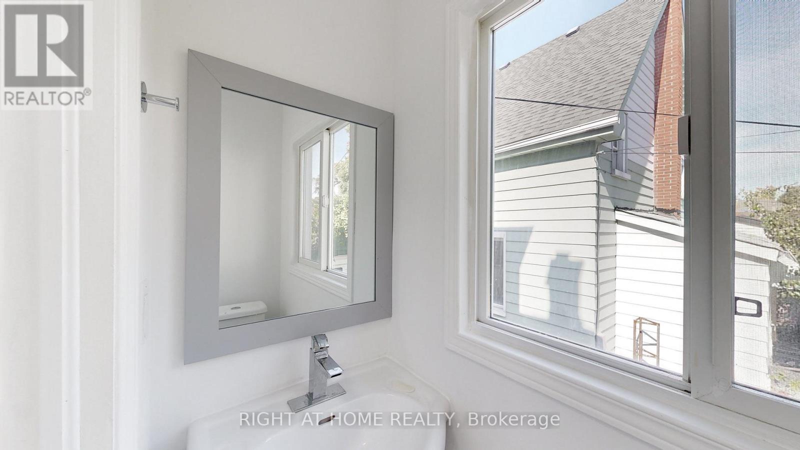 179 Celina Street, Oshawa, Ontario  L1H 4N3 - Photo 7 - E12316287