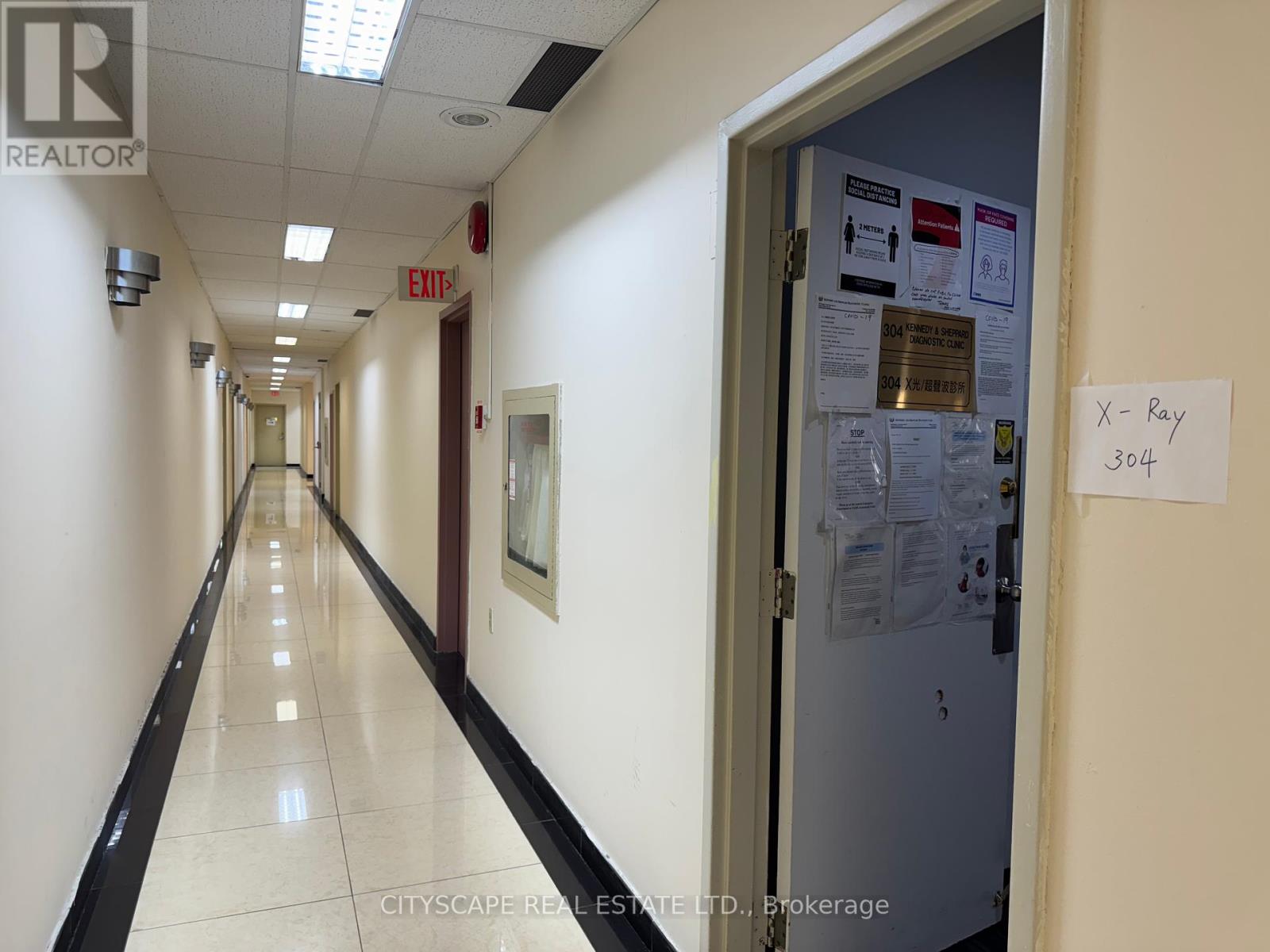 Property at 11,12 - 4002 SHEPPARD AVENUE E image 4