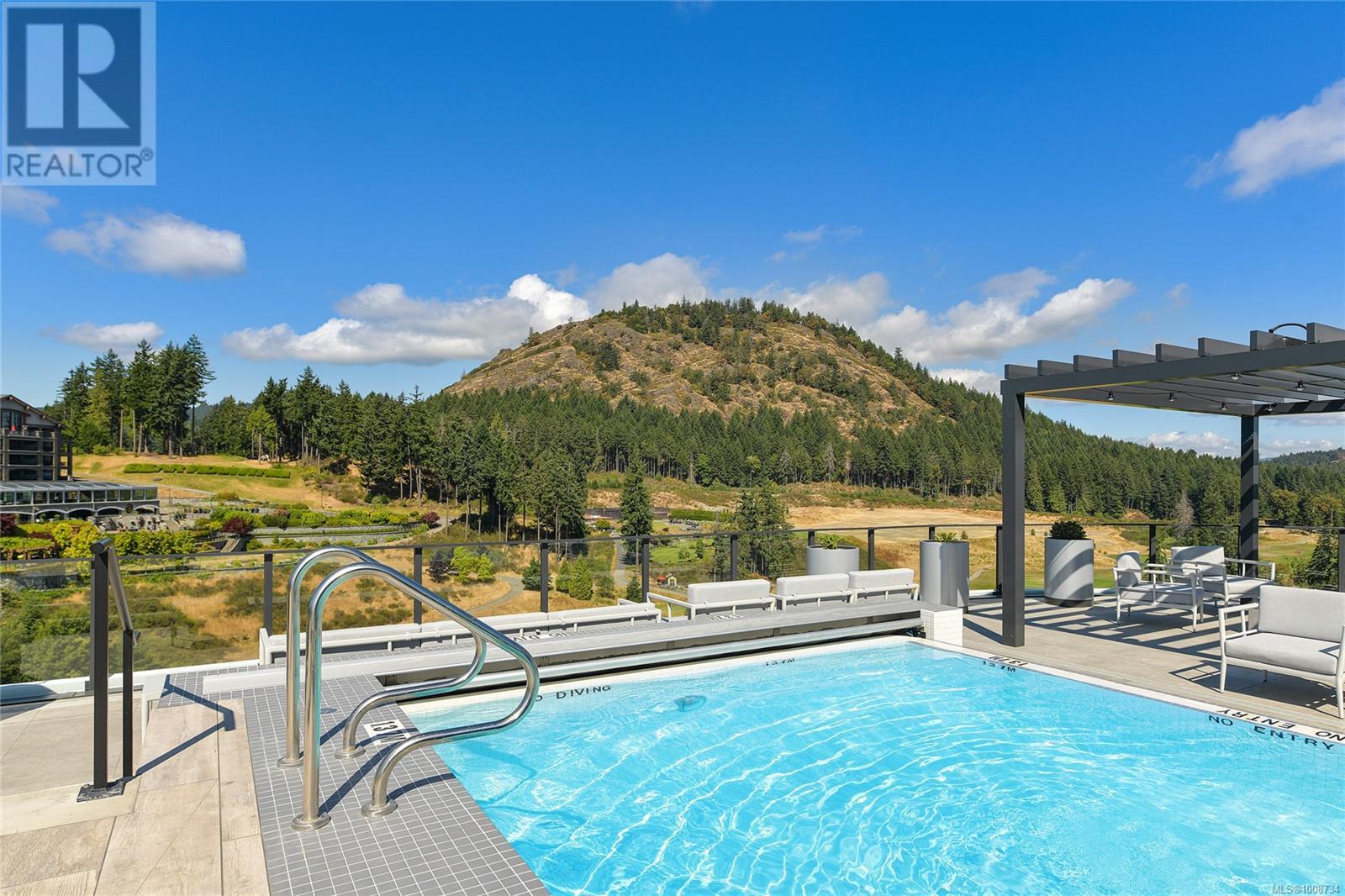 808 2000 Hannington Rd, Langford, British Columbia