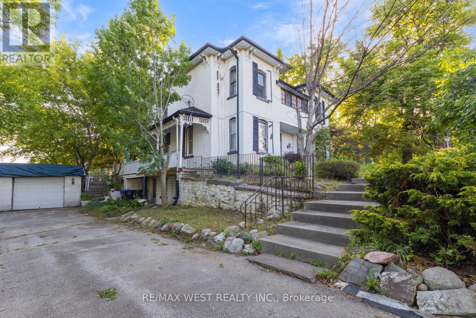 Property at 16086 HURONTARIO STREET image 2