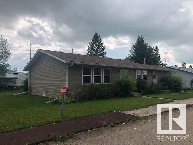 #29 320 7 AV, Three Hills, Alberta