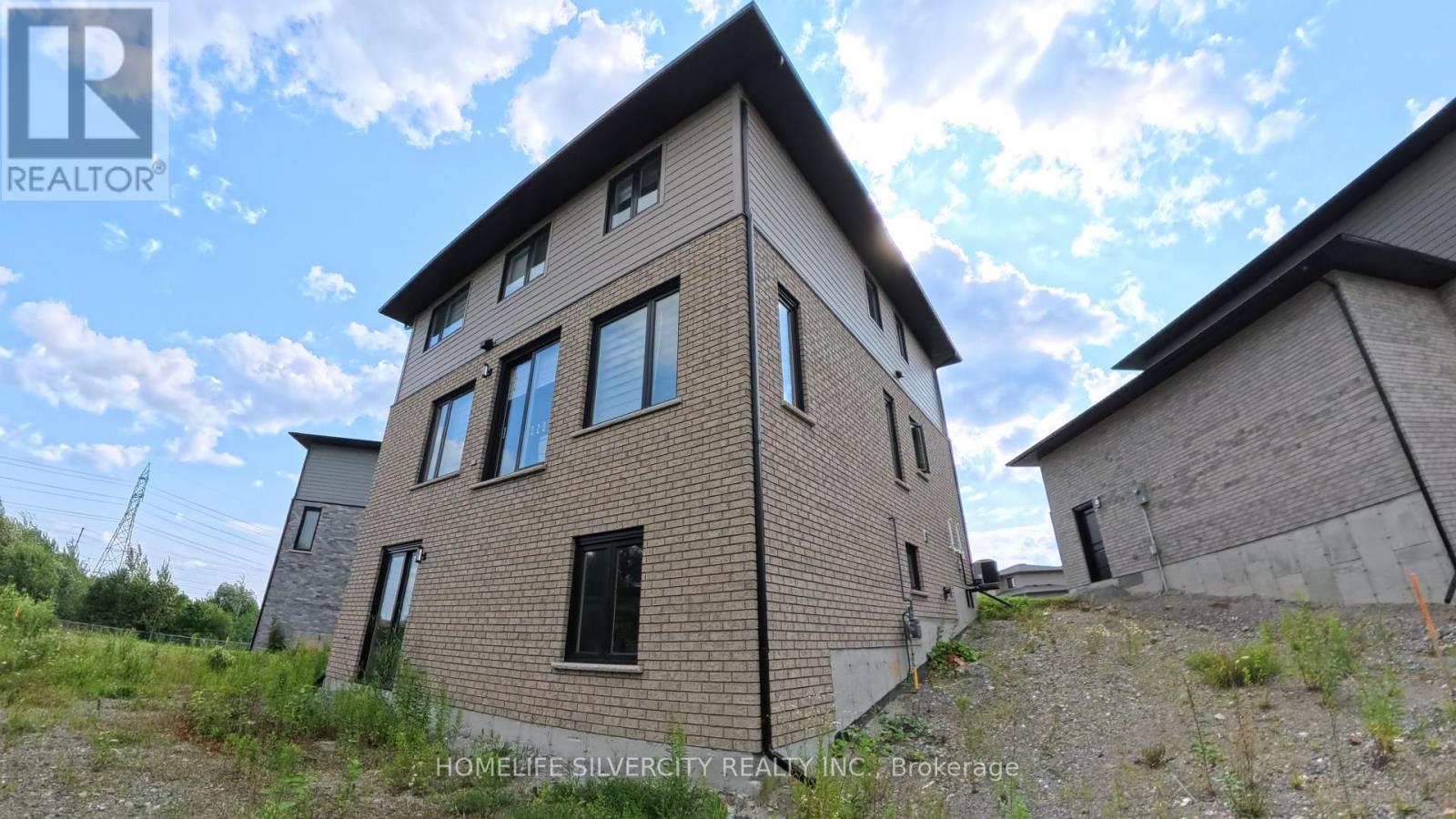 550 Bonaventure Court, Greater Sudbury, Ontario  P3A 0B4 - Photo 32 - X12283765