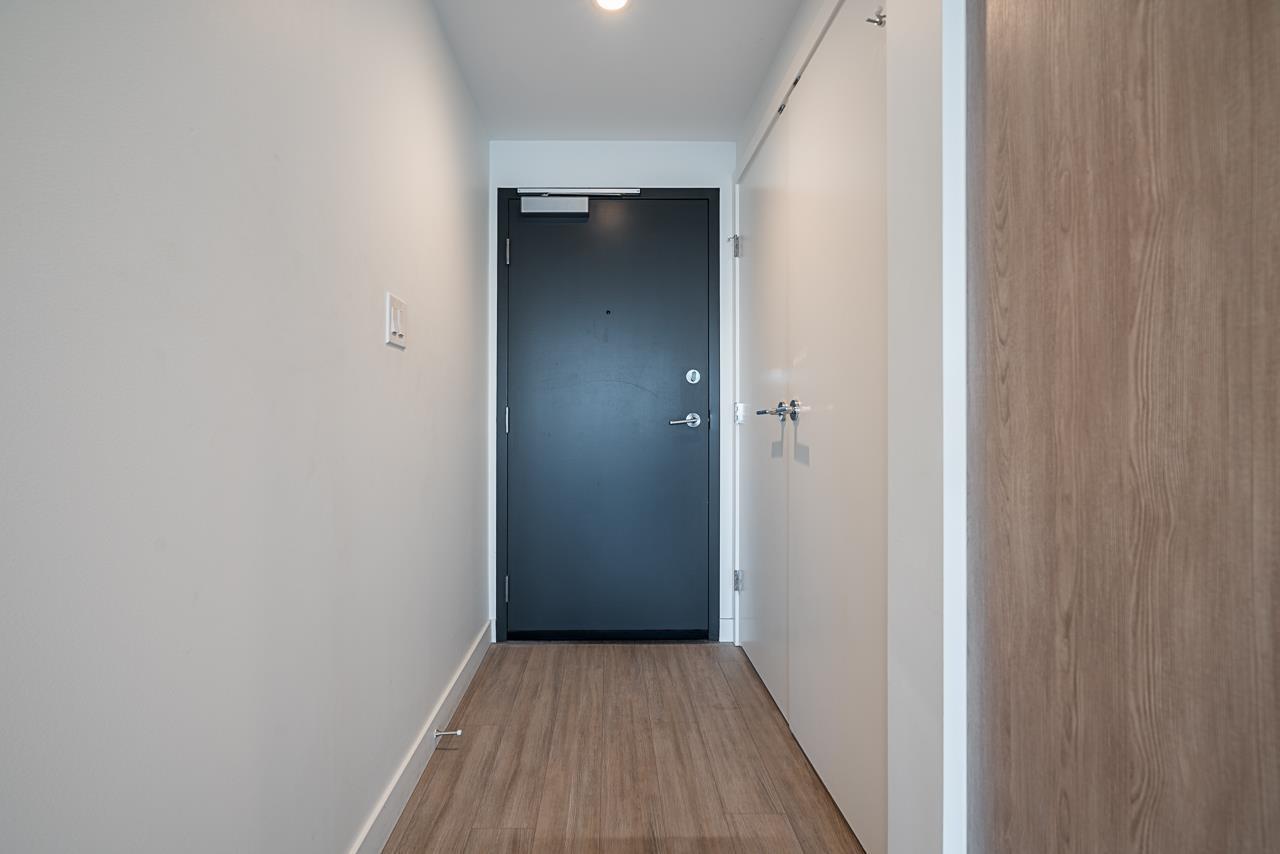 302 13615 Fraser Highway, Surrey, British Columbia  V3T 0P7 - Photo 2 - R3022391