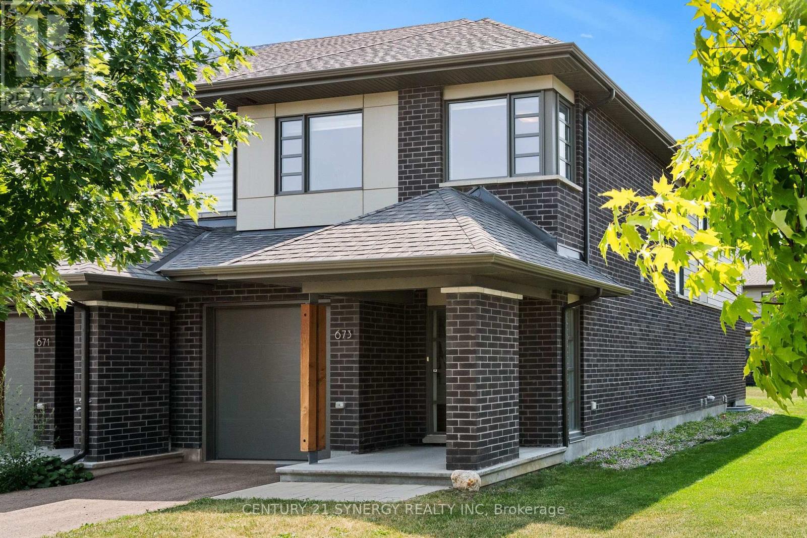 Property at 673 ODYSSEY WAY image 3