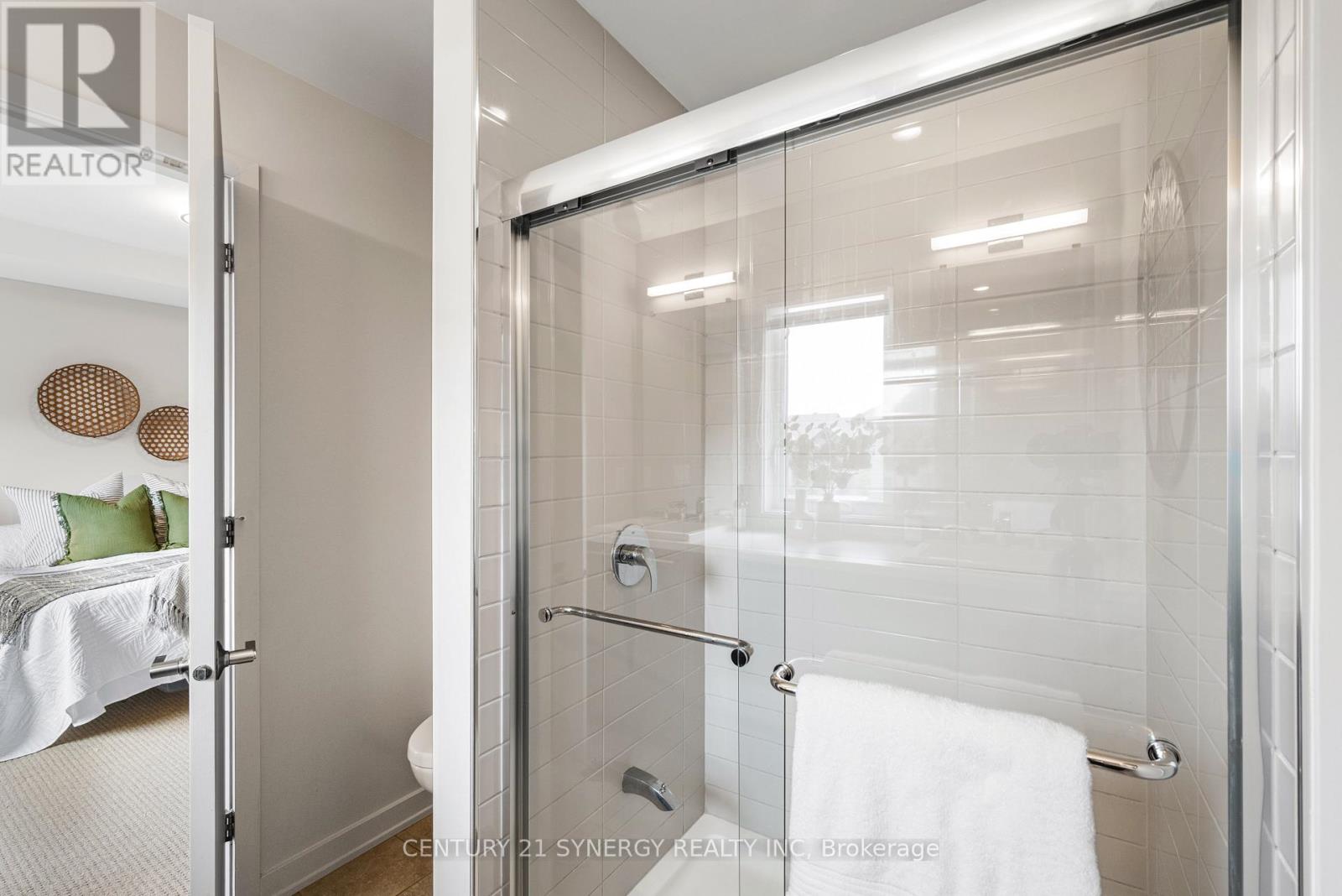 673 Odyssey Way, Ottawa, Ontario  K1T 0T3 - Photo 34 - X12316320