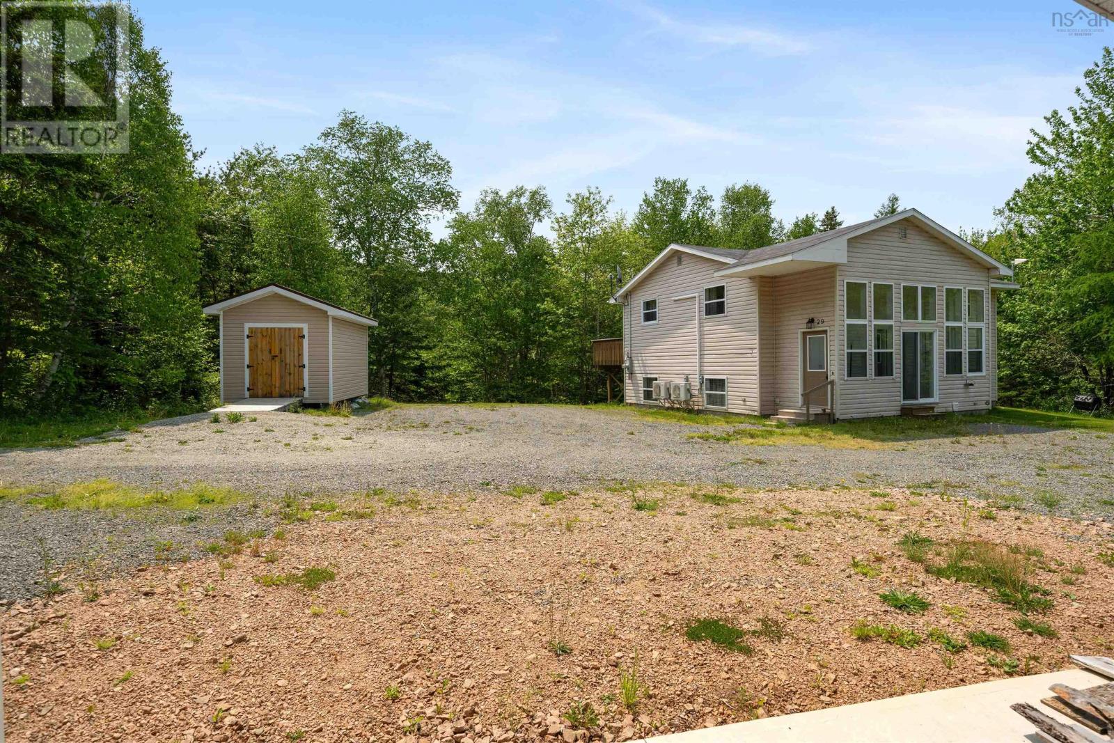 29 Allans Lane, Valley Mills, Nova Scotia  B0E 2Y0 - Photo 3 - 202501114
