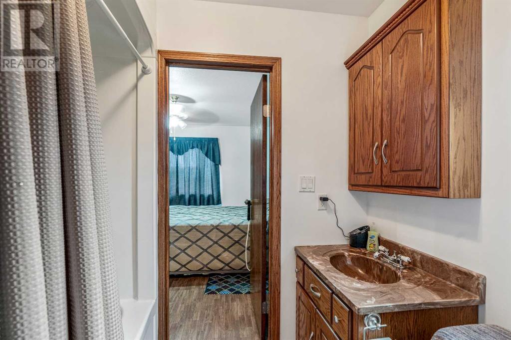 123047 Township Road 102, Burdett, Alberta  T0k 0J0 - Photo 21 - A2241934