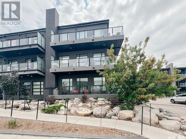 Property at 216 415 Maningas BEND image 3