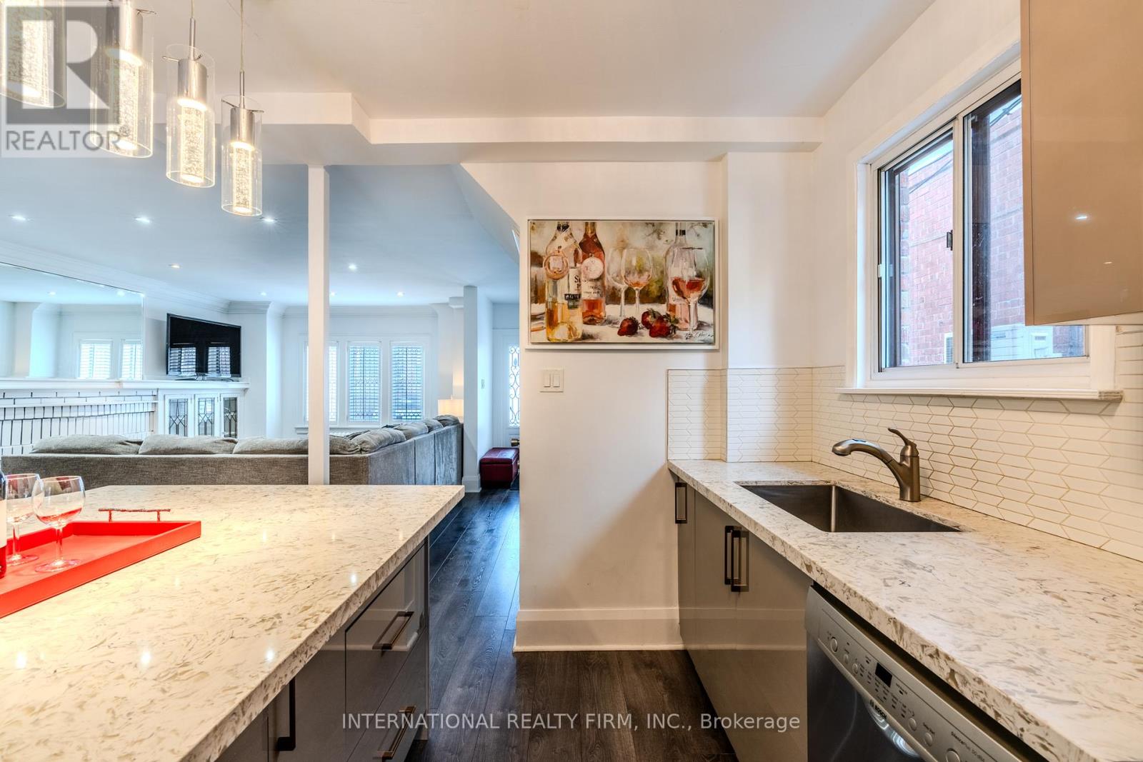 Mainsecondfloors - 47 Maxwell Avenue, Toronto, Ontario  M5P 2B4 - Photo 12 - C12316336