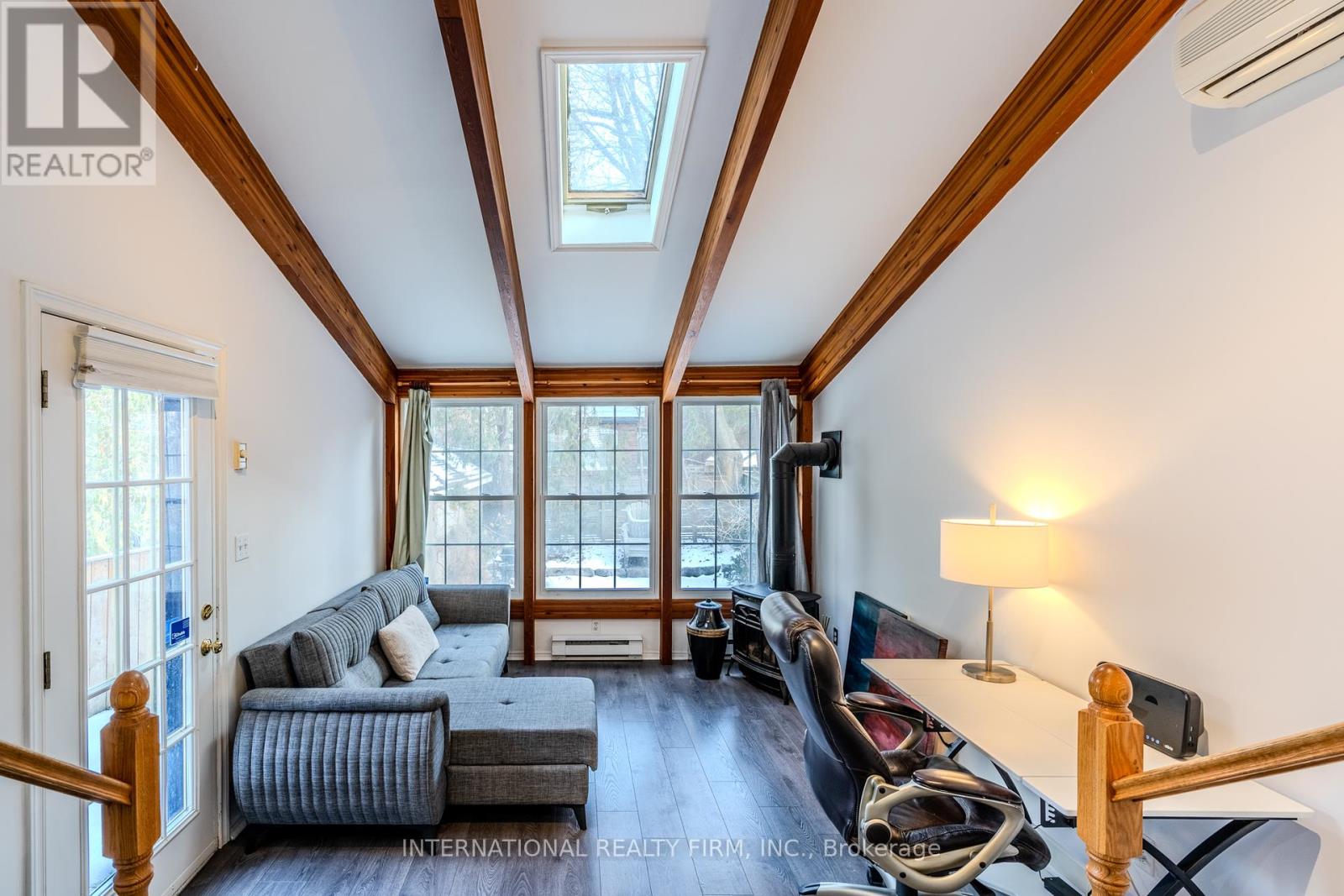 Mainsecondfloors - 47 Maxwell Avenue, Toronto, Ontario  M5P 2B4 - Photo 17 - C12316336