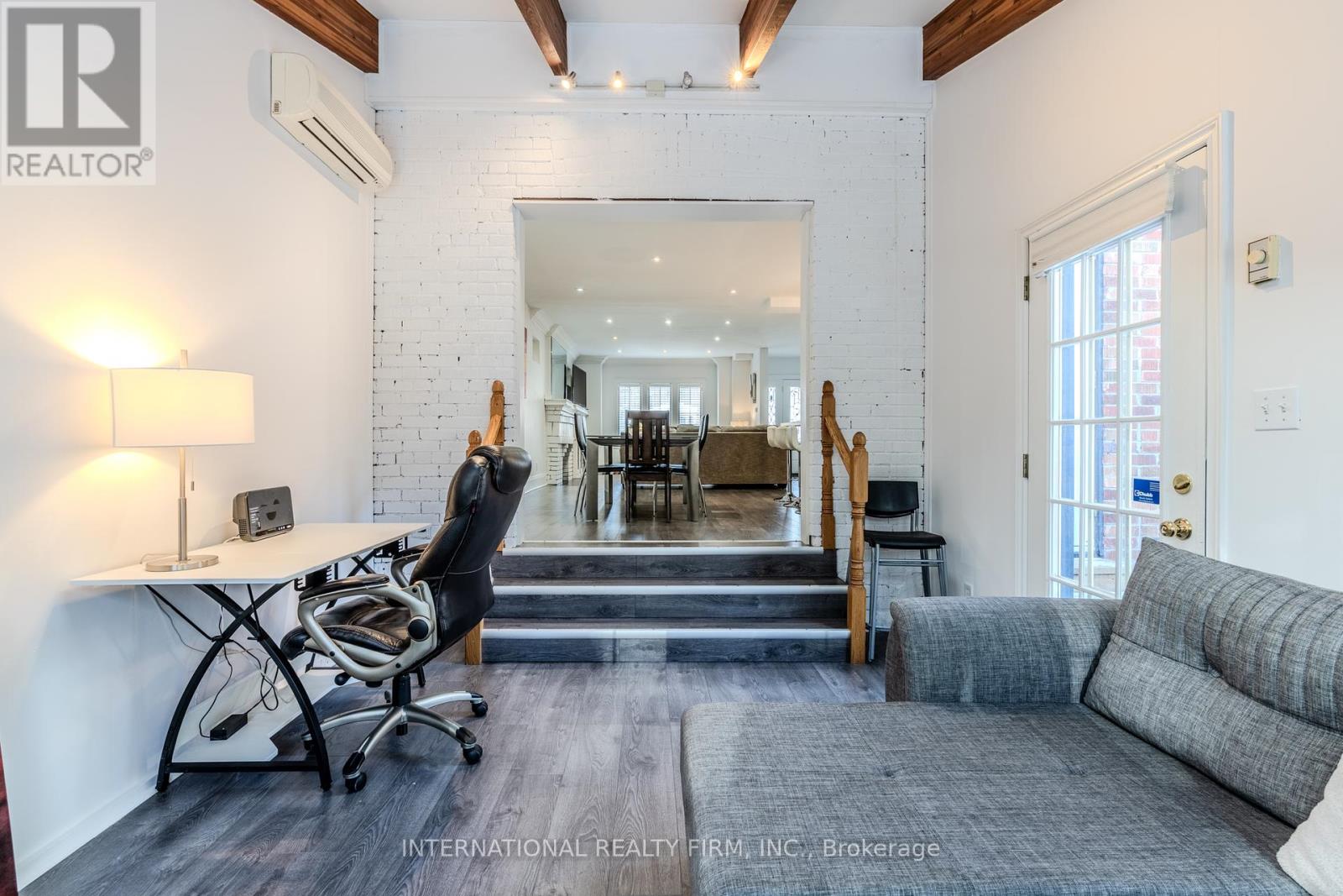 Mainsecondfloors - 47 Maxwell Avenue, Toronto, Ontario  M5P 2B4 - Photo 19 - C12316336