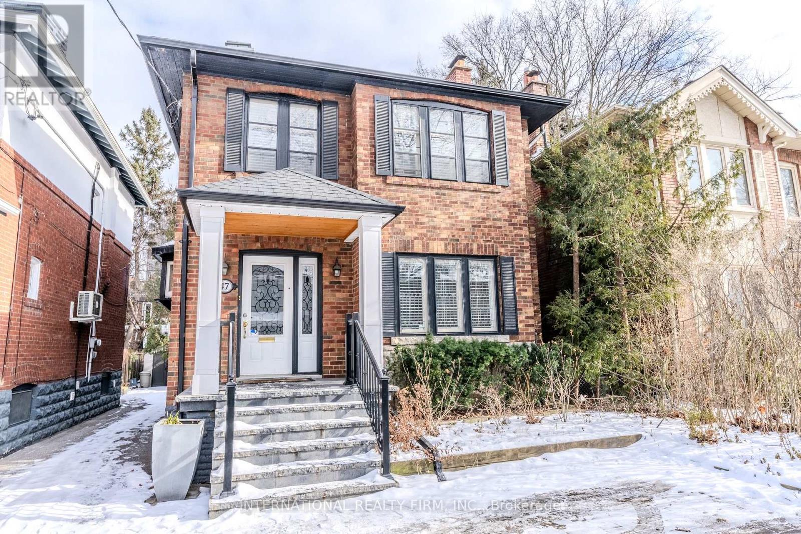 Mainsecondfloors - 47 Maxwell Avenue, Toronto, Ontario  M5P 2B4 - Photo 2 - C12316336