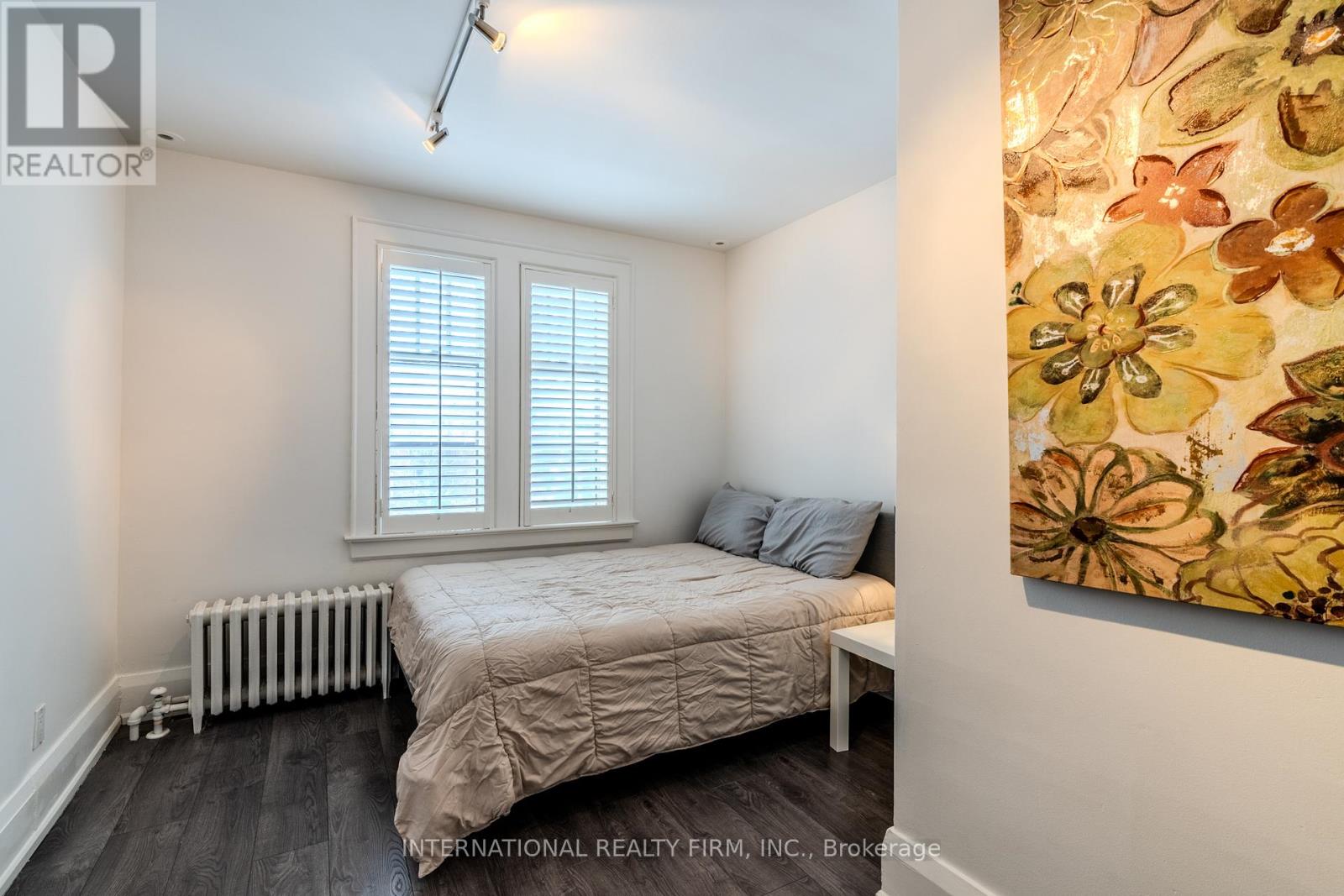 Mainsecondfloors - 47 Maxwell Avenue, Toronto, Ontario  M5P 2B4 - Photo 21 - C12316336
