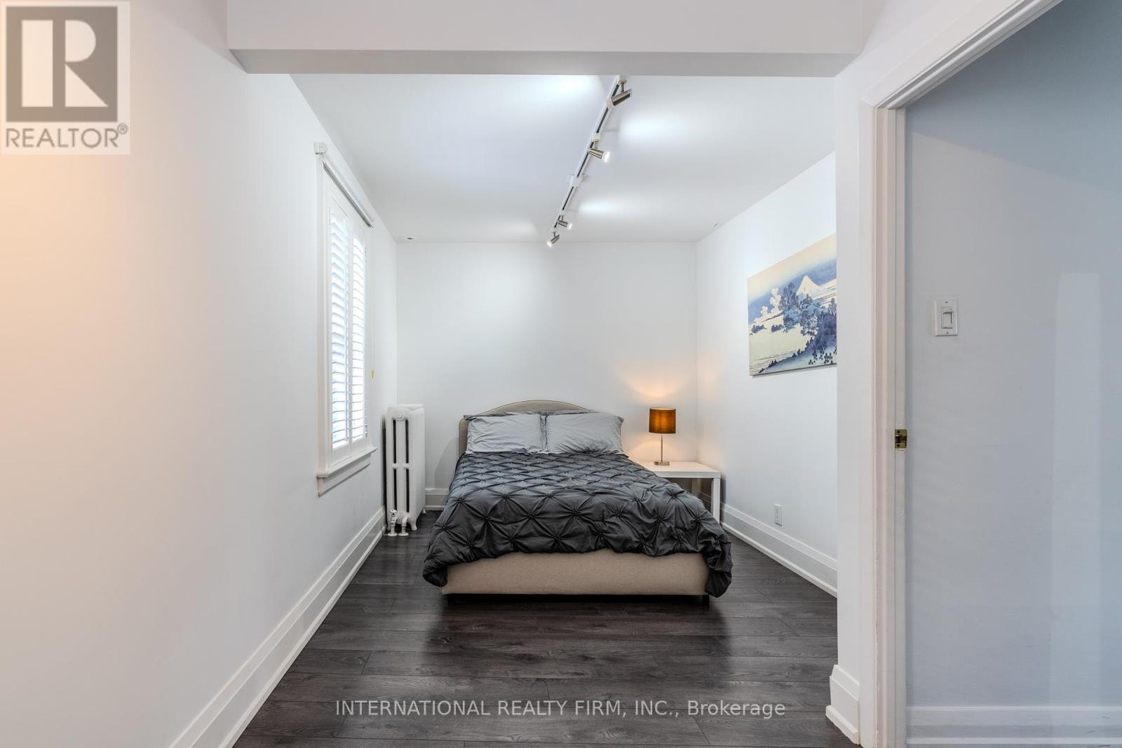 Mainsecondfloors - 47 Maxwell Avenue, Toronto, Ontario  M5P 2B4 - Photo 30 - C12316336