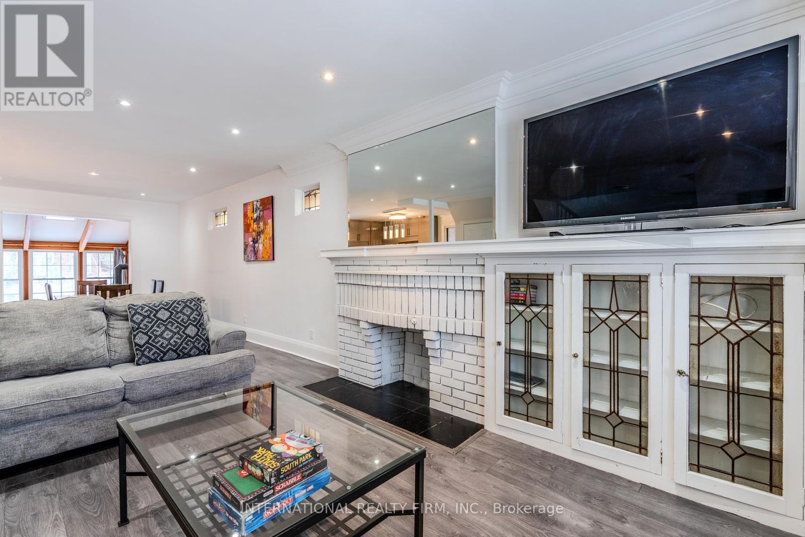 Mainsecondfloors - 47 Maxwell Avenue, Toronto, Ontario  M5P 2B4 - Photo 5 - C12316336