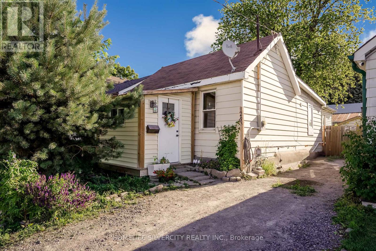 Property at 283 PARK ROAD S image 2