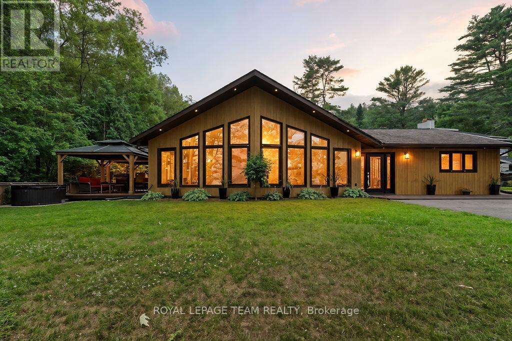 366 BURKES ROAD, Deep River, Ontario
