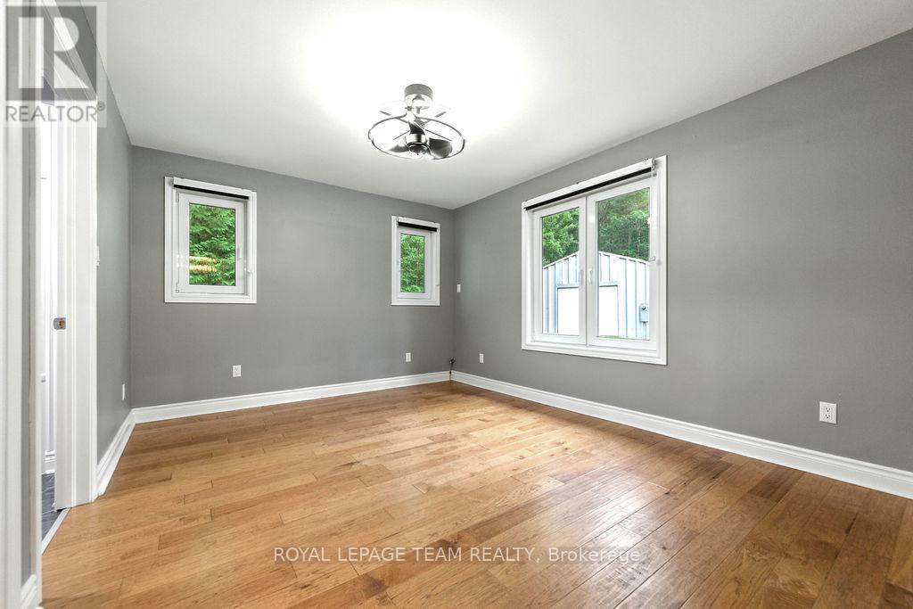 366 Burkes Road, Deep River, Ontario  K0J 1P0 - Photo 22 - X12316352