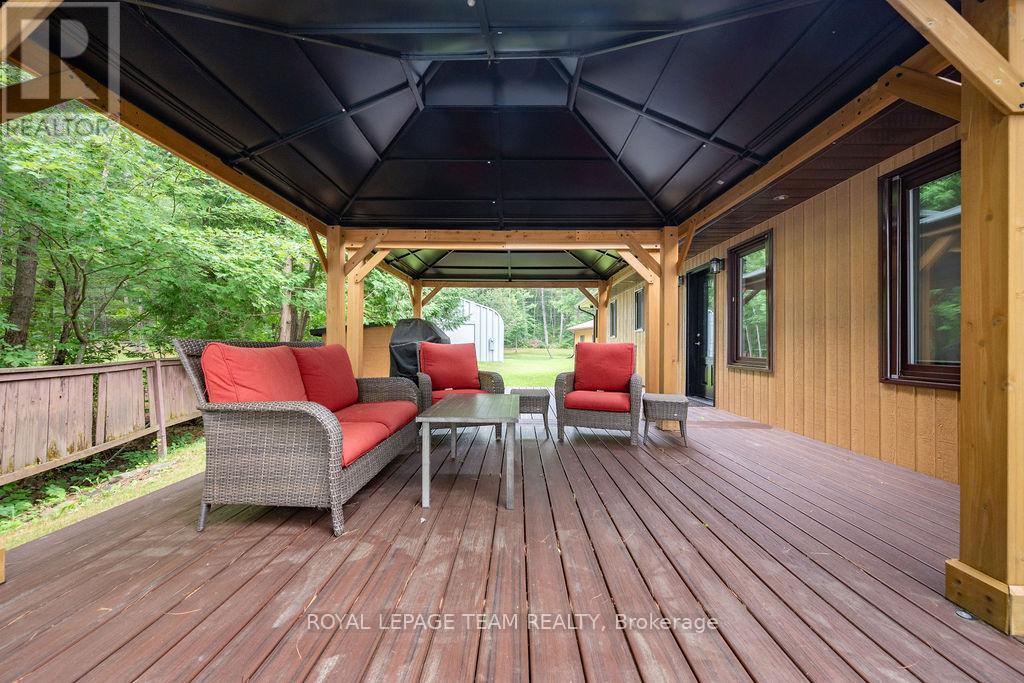 366 Burkes Road, Deep River, Ontario  K0J 1P0 - Photo 35 - X12316352
