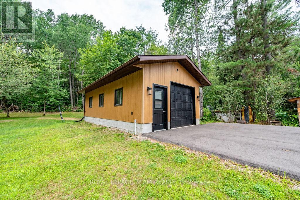 366 Burkes Road, Deep River, Ontario  K0J 1P0 - Photo 40 - X12316352