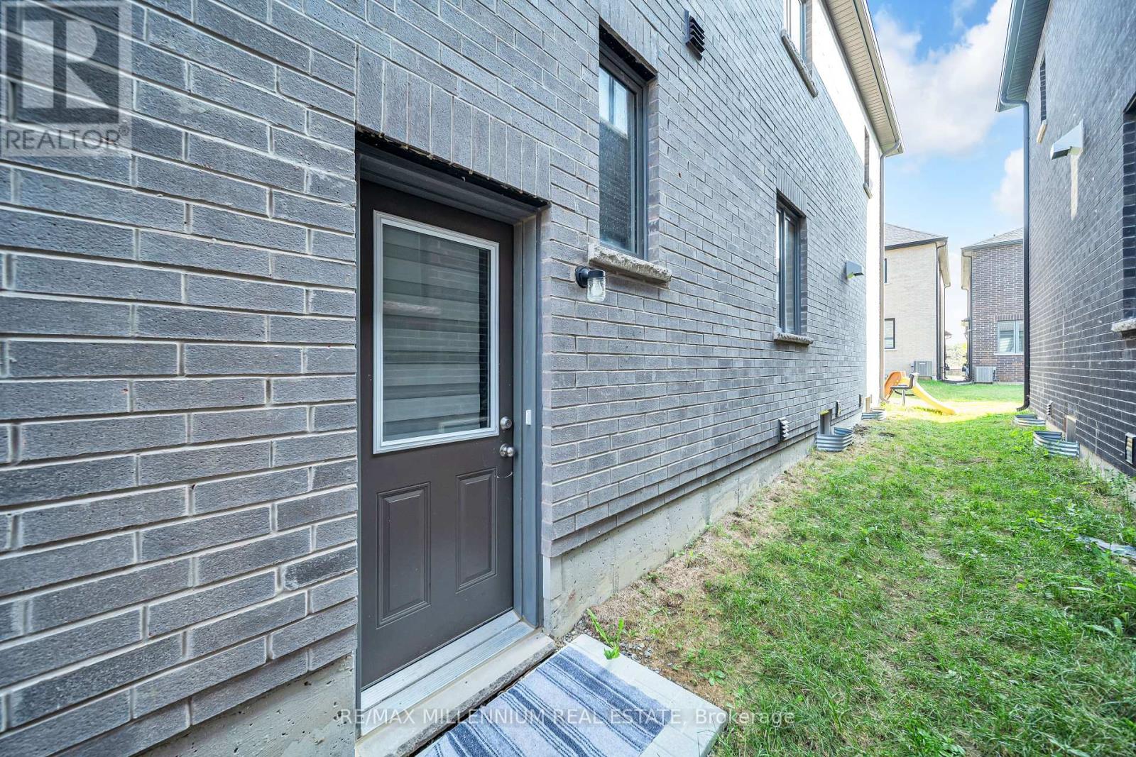 14 Gatherwood Terrace, Caledon, Ontario  L7C 1Z9 - Photo 49 - W12316342