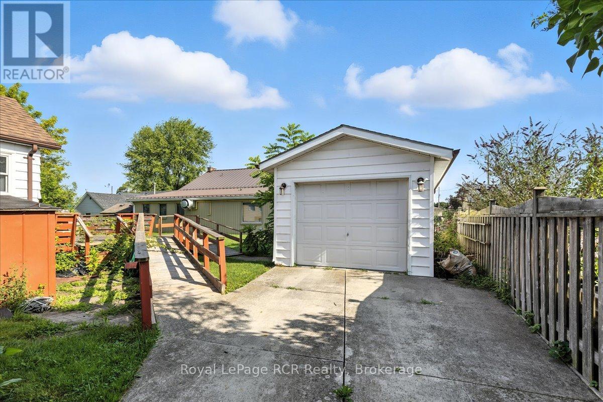 506 John Street, St. Clair, Ontario  N0P 2B0 - Photo 29 - X12316349