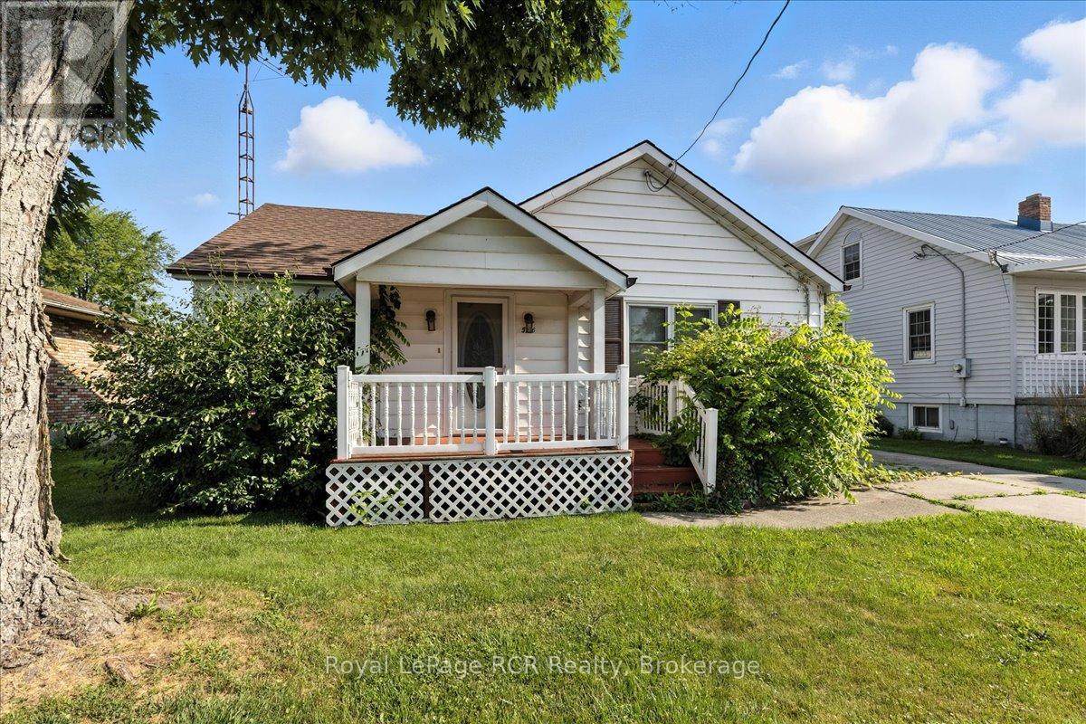 506 John Street, St. Clair, Ontario  N0P 2B0 - Photo 3 - X12316349