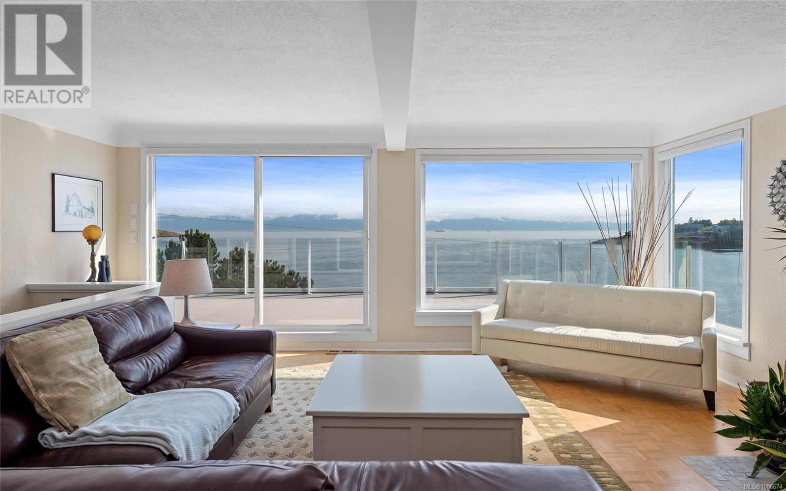 Property at 488 Beach Dr image 1