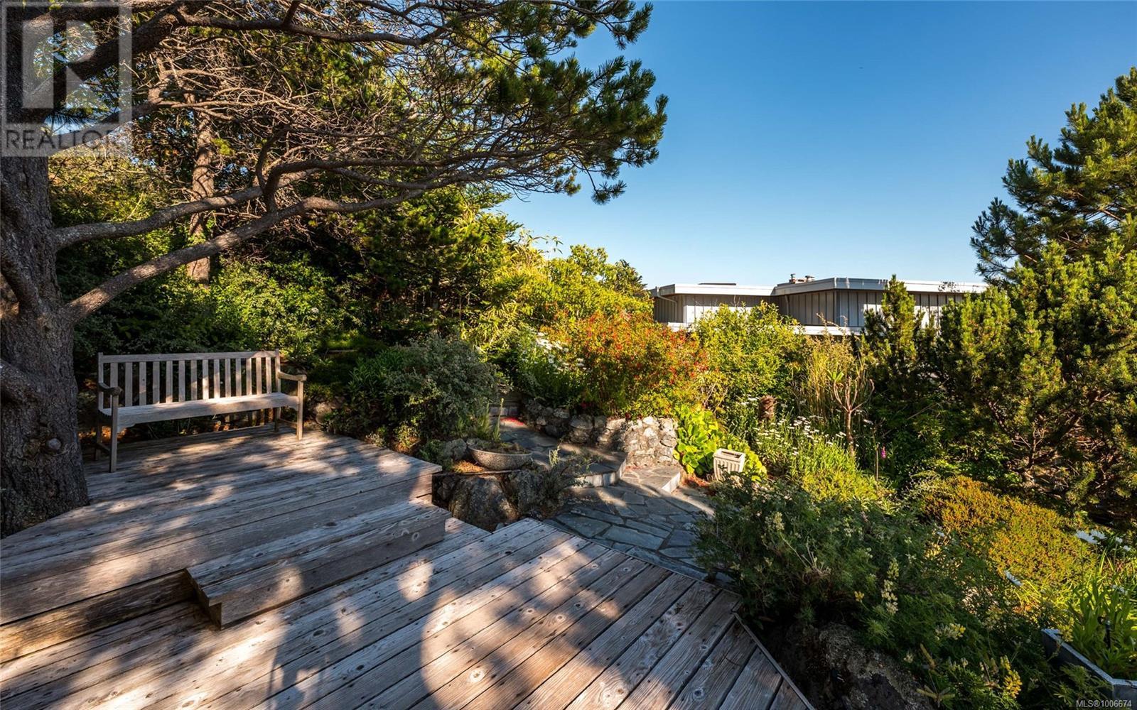 488 Beach Dr, Oak Bay, British Columbia  V8S 2M5 - Photo 22 - 1006674