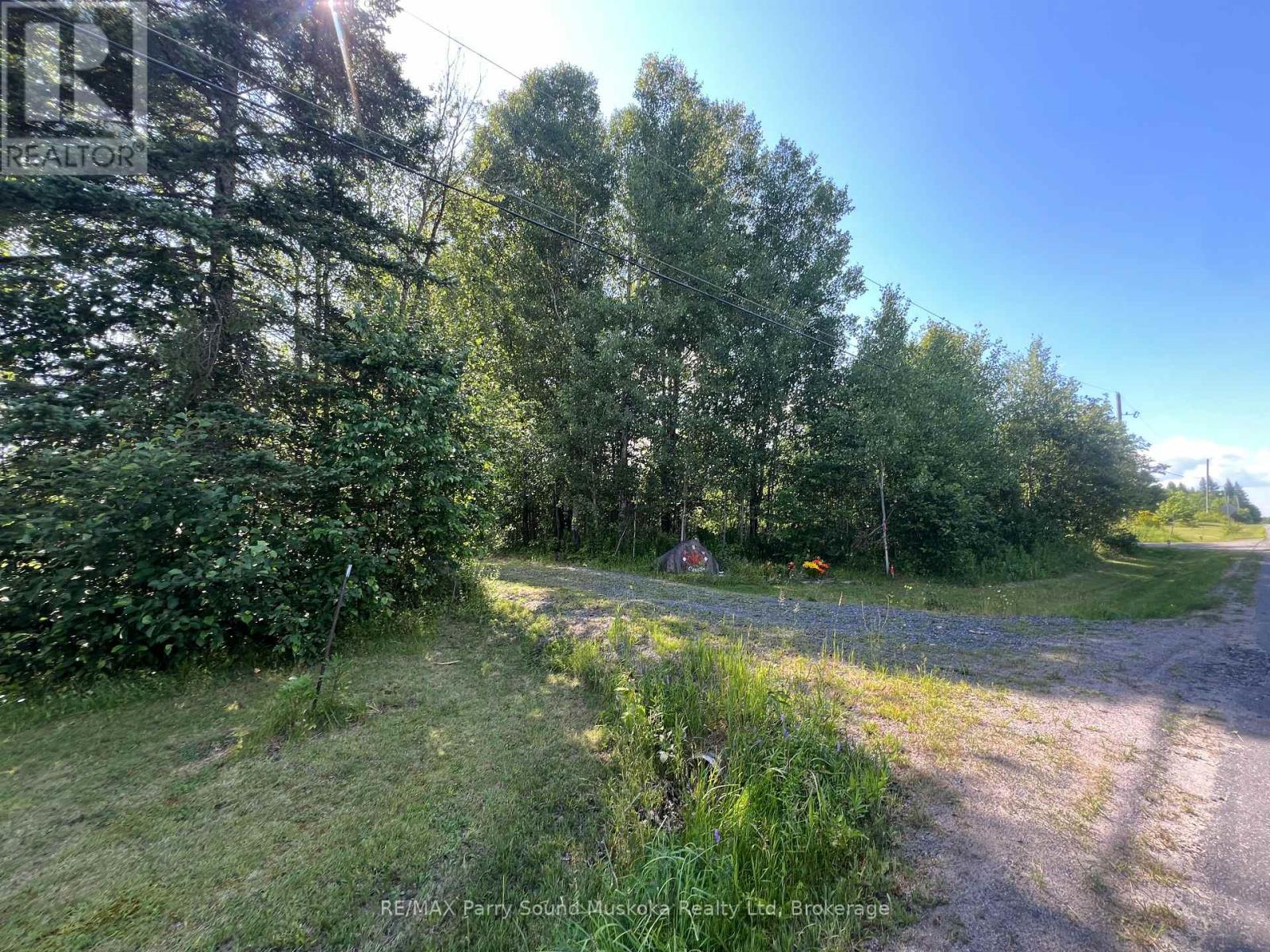 811 Centre Road, Mckellar, Ontario  P2A 0B4 - Photo 17 - X12313739