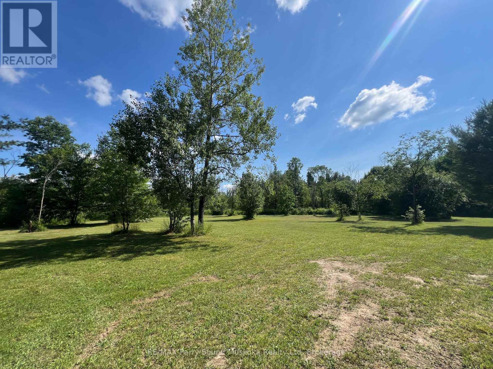 811 Centre Road, Mckellar, Ontario  P2A 0B4 - Photo 14 - X12313739