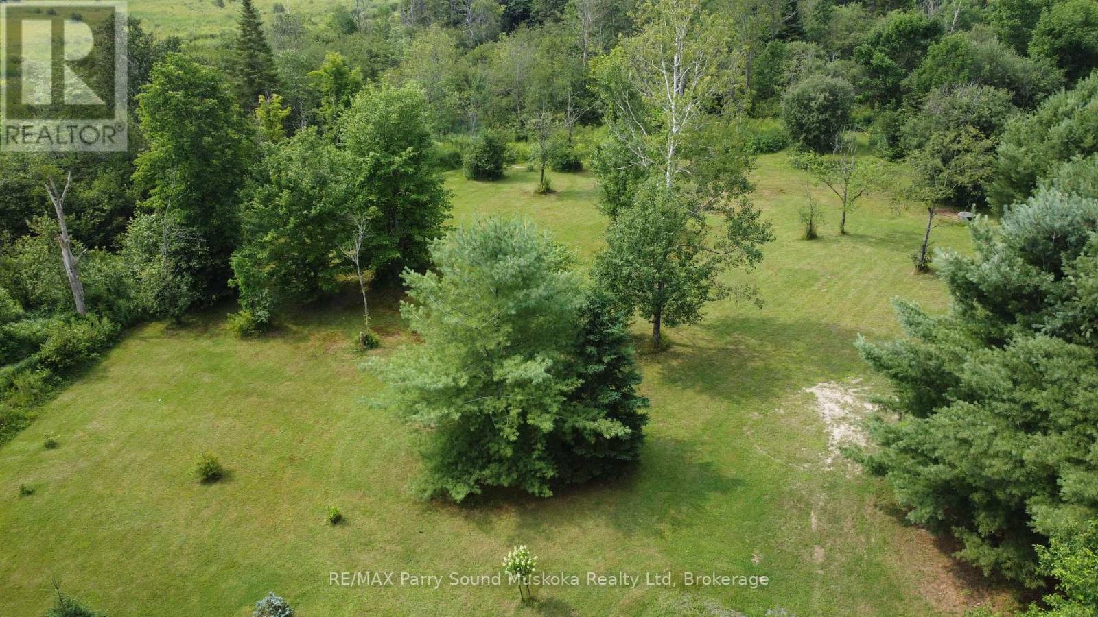 811 Centre Road, Mckellar, Ontario  P2A 0B4 - Photo 3 - X12313739