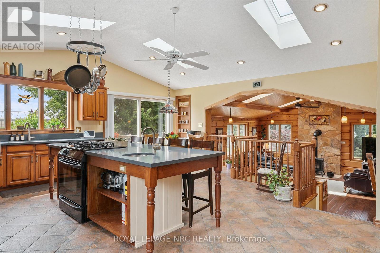 1287 Third Street, St. Catharines (Rural Port), Ontario  L2R 6P9 - Photo 14 - X12316369