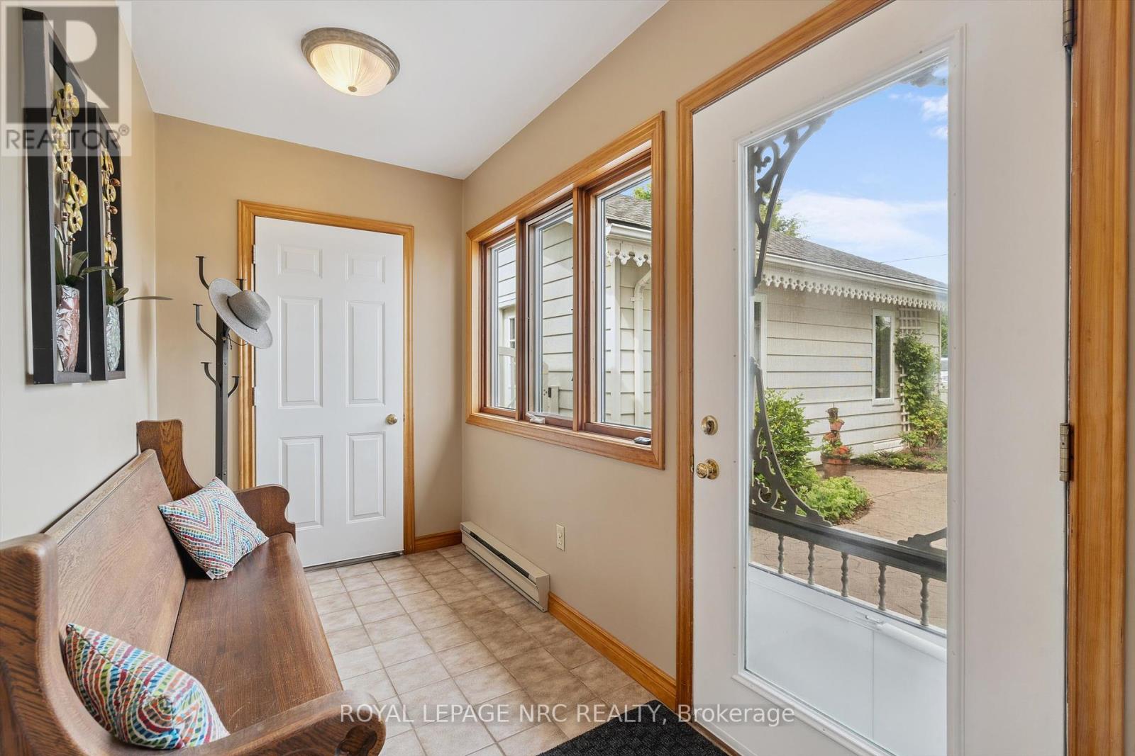 1287 Third Street, St. Catharines (Rural Port), Ontario  L2R 6P9 - Photo 9 - X12316369