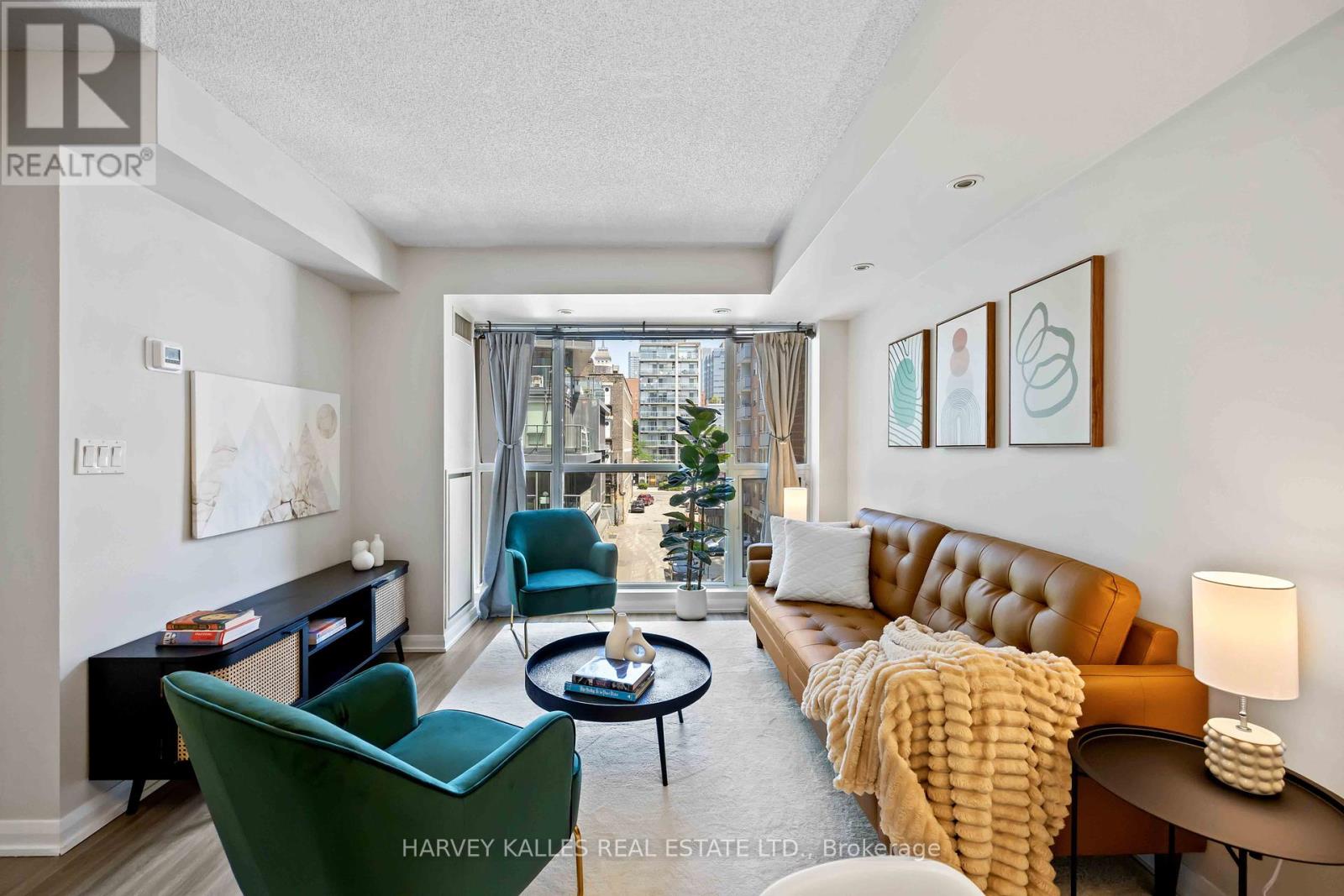 416 - 18 Beverley Street, Toronto, Ontario  M5T 3L2 - Photo 1 - C12313776