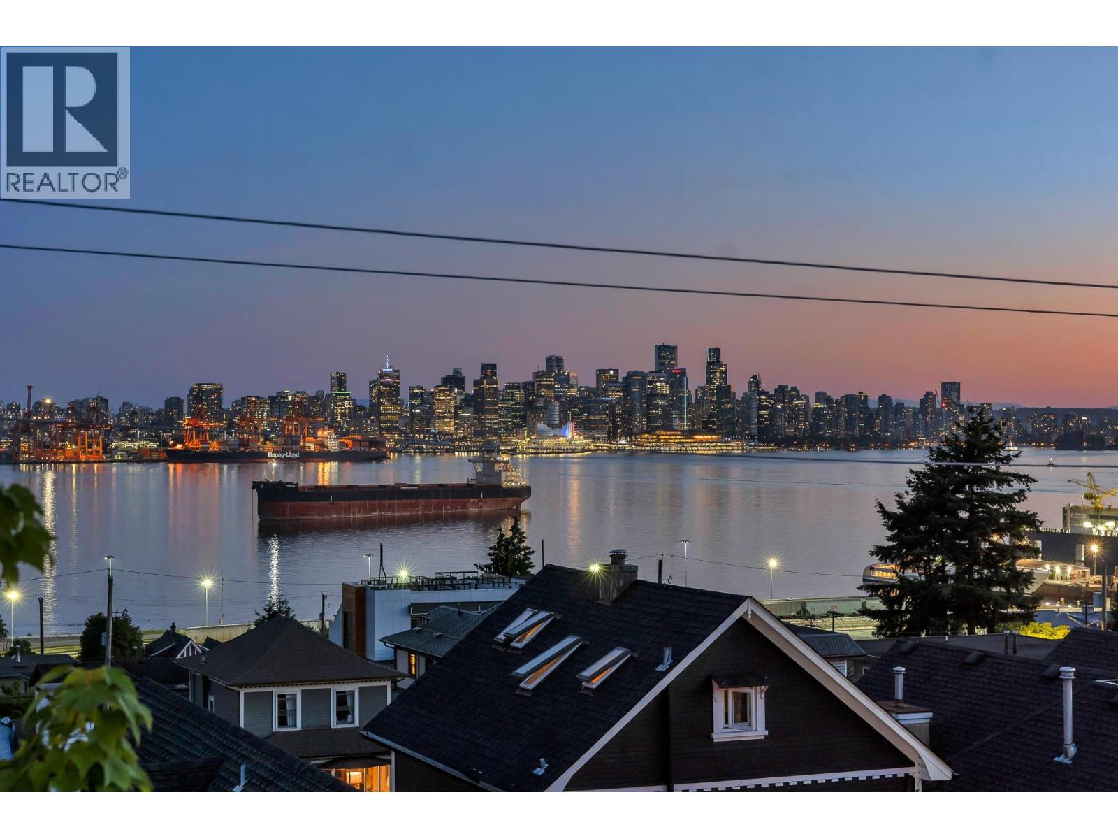 404 245 St. Davids Avenue, North Vancouver, British Columbia  V7L 3N9 - Photo 5 - R3032279