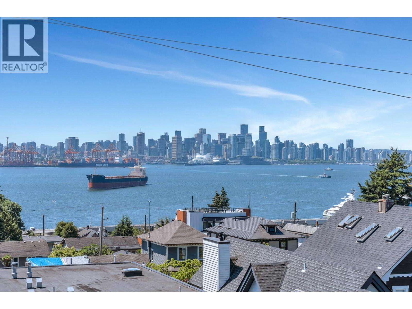 404 245 St. Davids Avenue, North Vancouver, British Columbia  V7L 3N9 - Photo 3 - R3032279