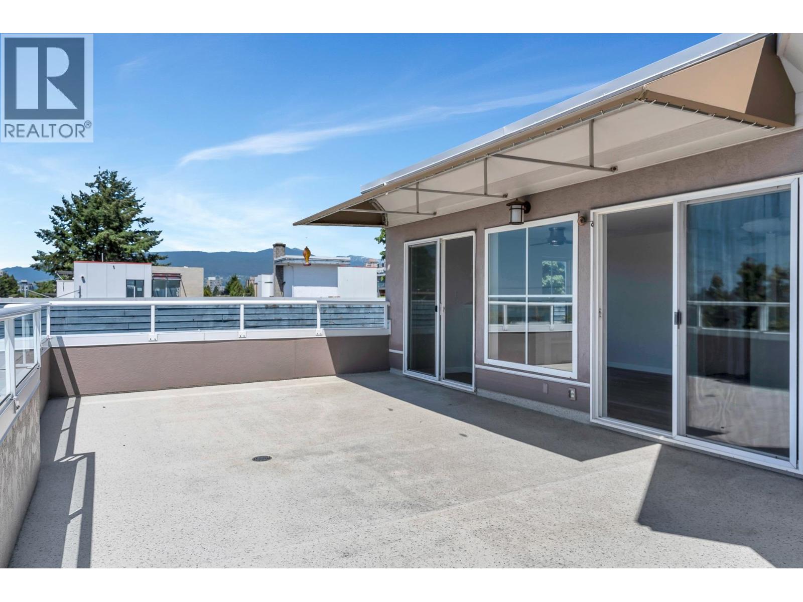 404 245 St. Davids Avenue, North Vancouver, British Columbia  V7L 3N9 - Photo 11 - R3032279