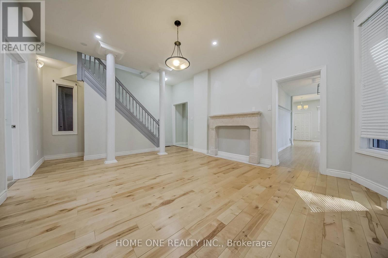 13 Simpson Avenue, Toronto, Ontario  M4K 1A1 - Photo 14 - E12316375