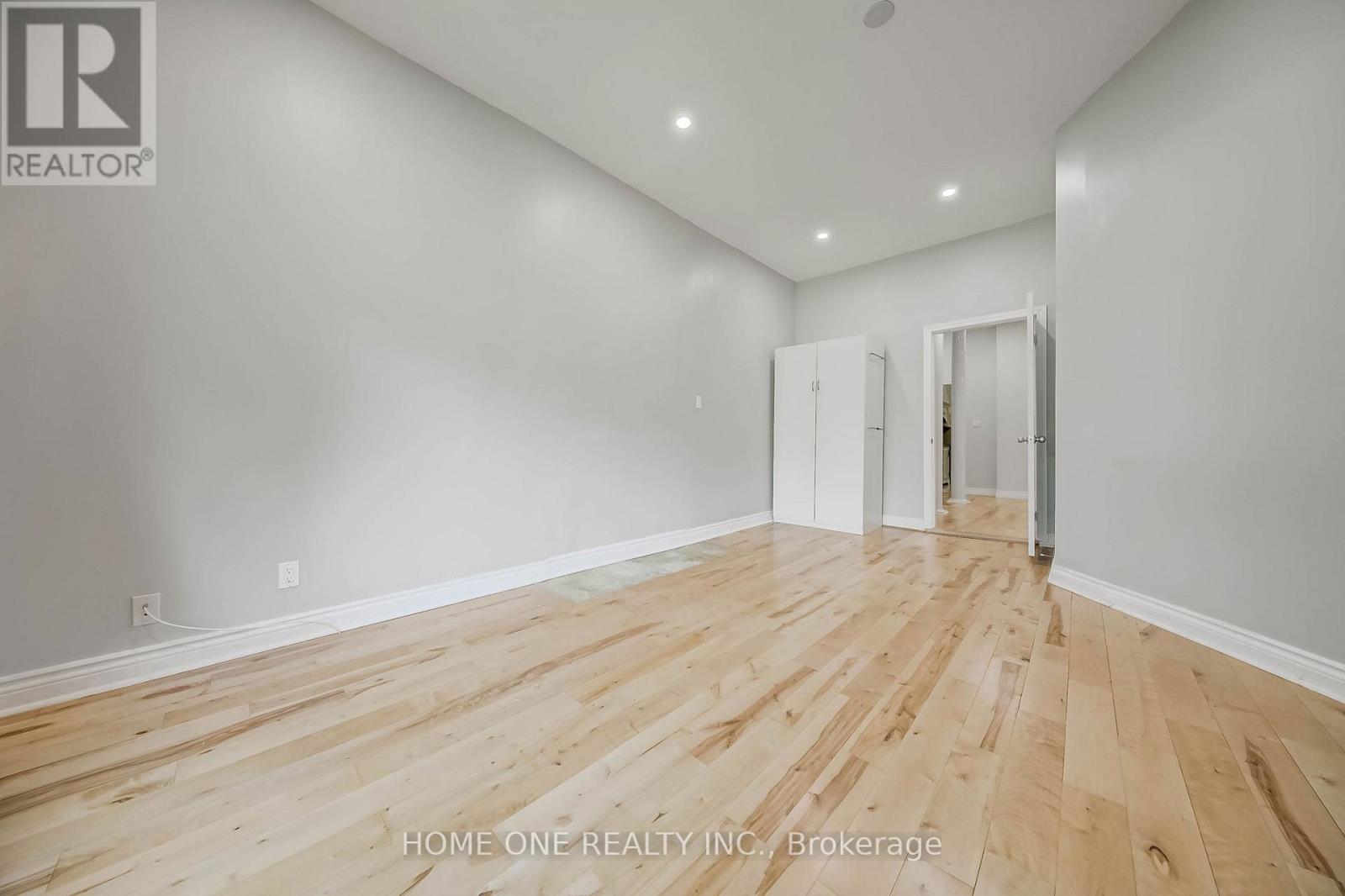 13 Simpson Avenue, Toronto, Ontario  M4K 1A1 - Photo 17 - E12316375