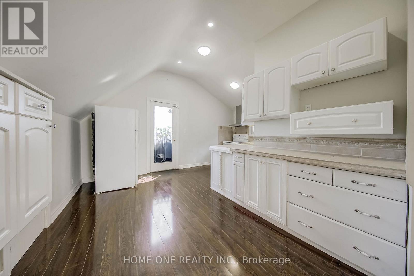 13 Simpson Avenue, Toronto, Ontario  M4K 1A1 - Photo 29 - E12316375